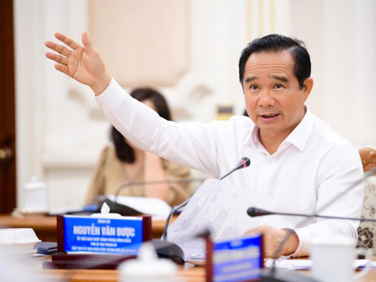 UBND TP.HCM họp cả buổi tối, triển khai ngay Nghị quyết 98 sửa đổi