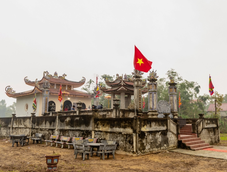 Đền Song Trung và mộ Hoàng Vĩnh Tộ, Hoàng Vĩnh Dụ được xếp hạng Di tích lịch sử cấp quốc gia