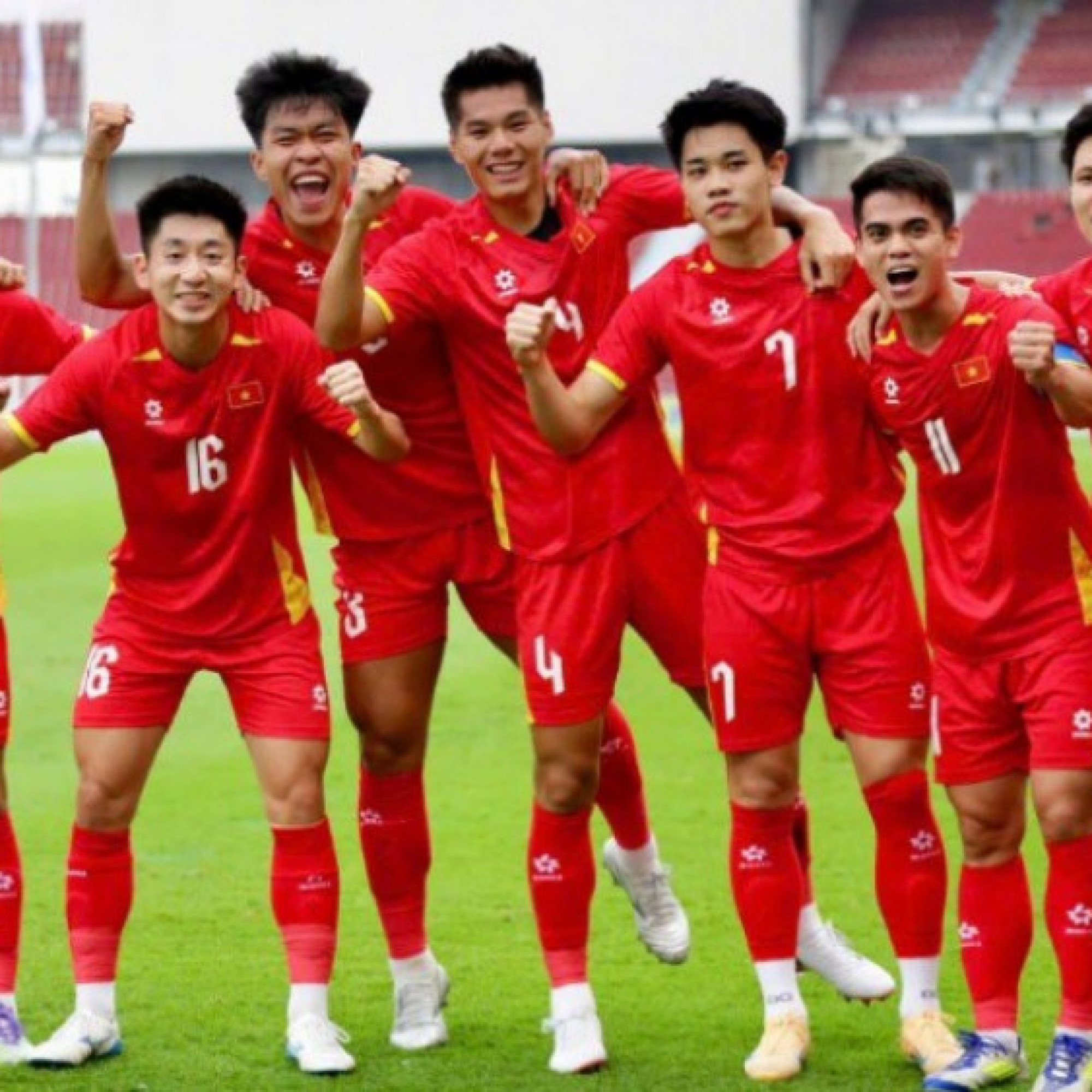  - U22 Việt Nam biến hóa như "tắc kè hoa", thầy Kim đề dành chiêu độc cho bán kết?