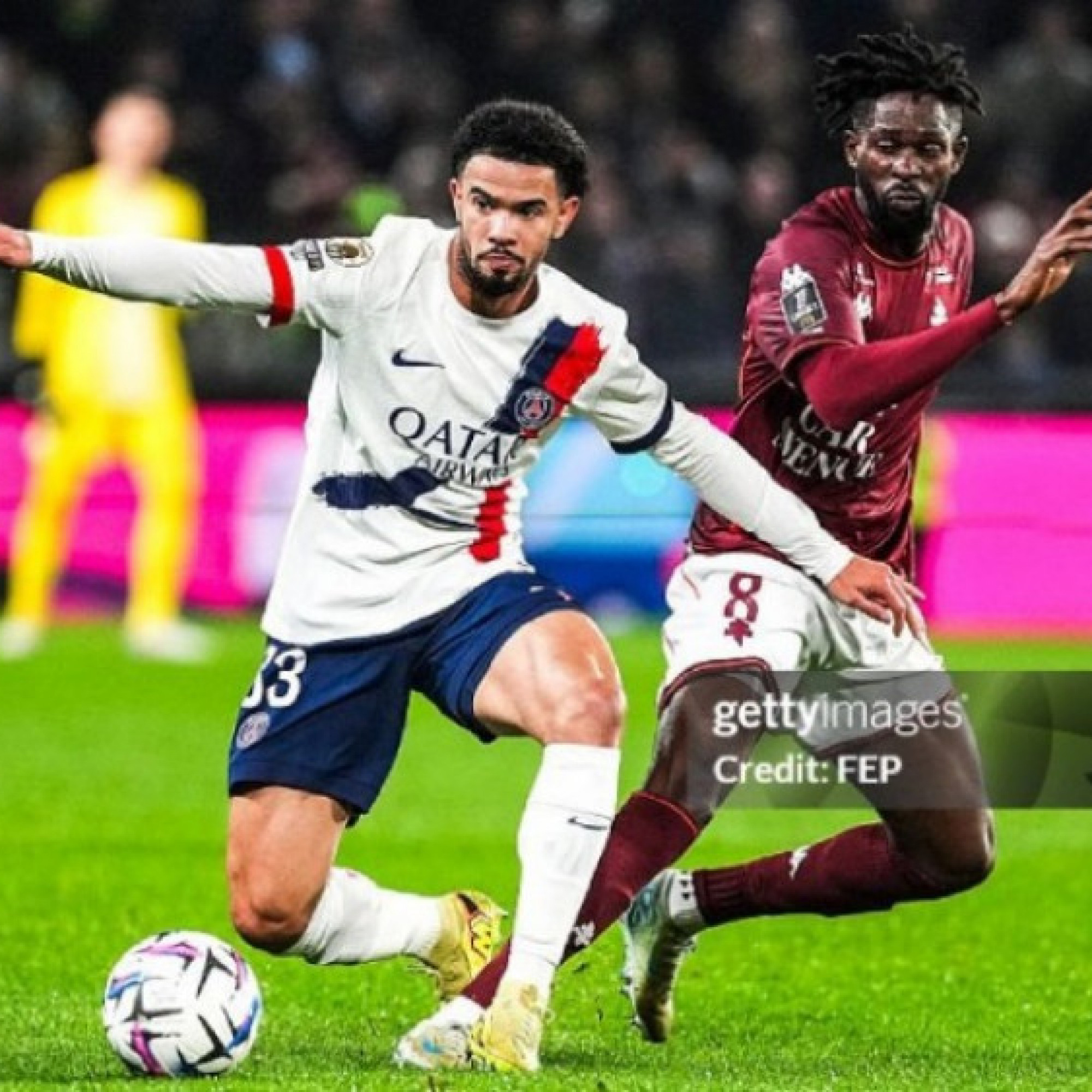  - Video bóng đá Metz - PSG: Rượt đuổi 5 bàn, Mbaye cú đúp kiến tạo (Ligue 1)
