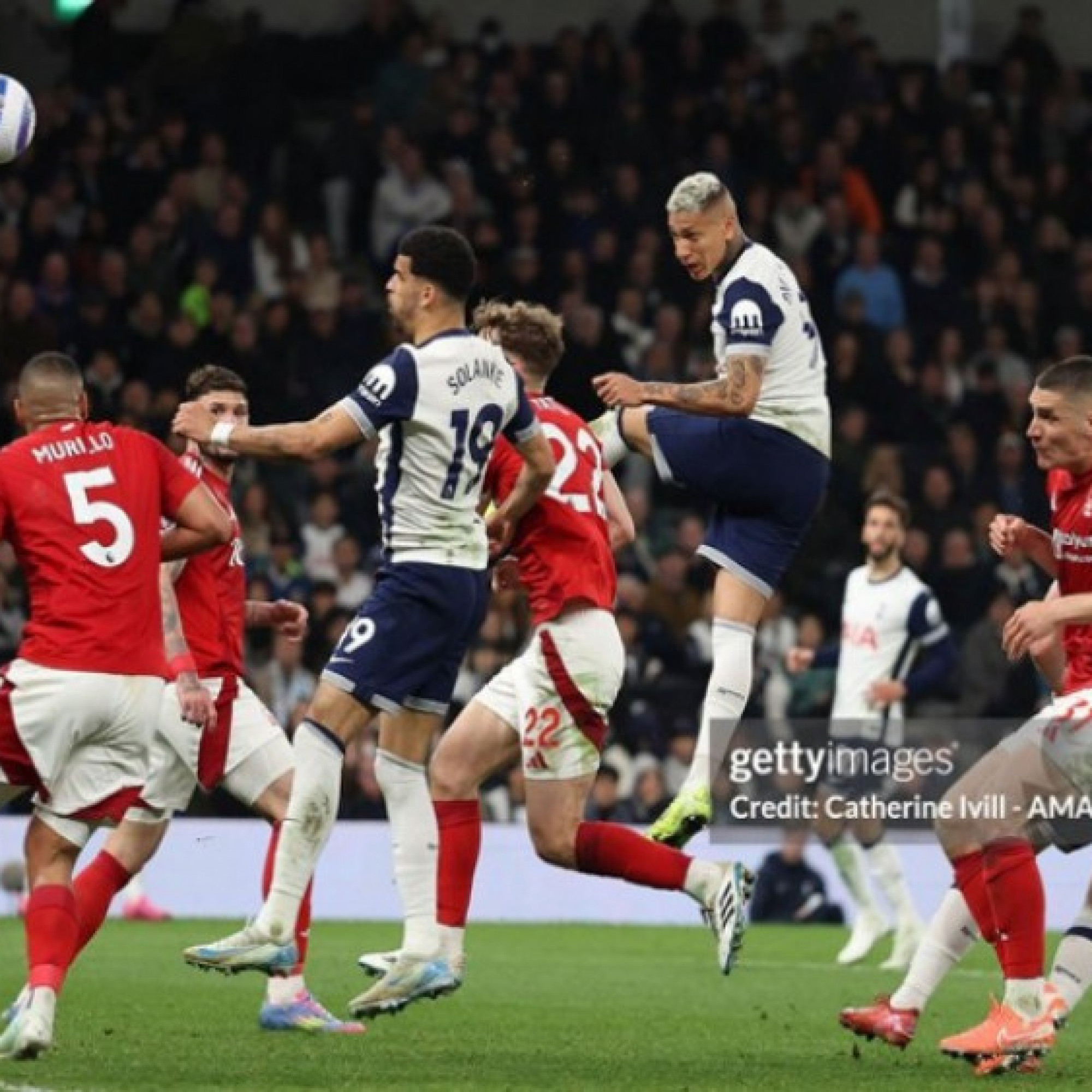  - Trực tiếp bóng đá Nottingham Forest – Tottenham: Khởi đầu hấp dẫn (Ngoại hạng Anh)
