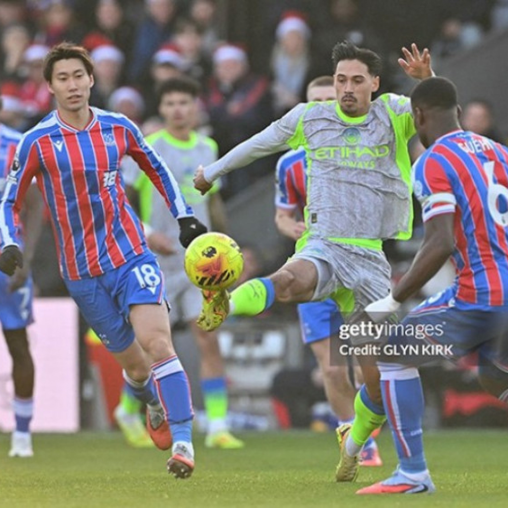  - Trực tiếp bóng đá Crystal Palace - Man City: Nóng bỏng khu trung tuyến, "Man xanh" thoát thua (Ngoại hạng Anh)