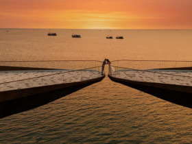  - Kỳ lạ cây cầu ở Việt Nam để dành cho những nụ hôn, không phải để đi qua