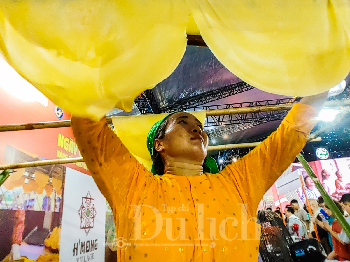 Hấp dẫn hương vị phở: Chuyến du hành ẩm thực từ núi rừng về phố thị - 2