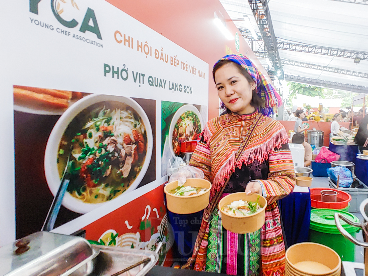 Hấp dẫn hương vị phở: Chuyến du hành ẩm thực từ núi rừng về phố thị - 1