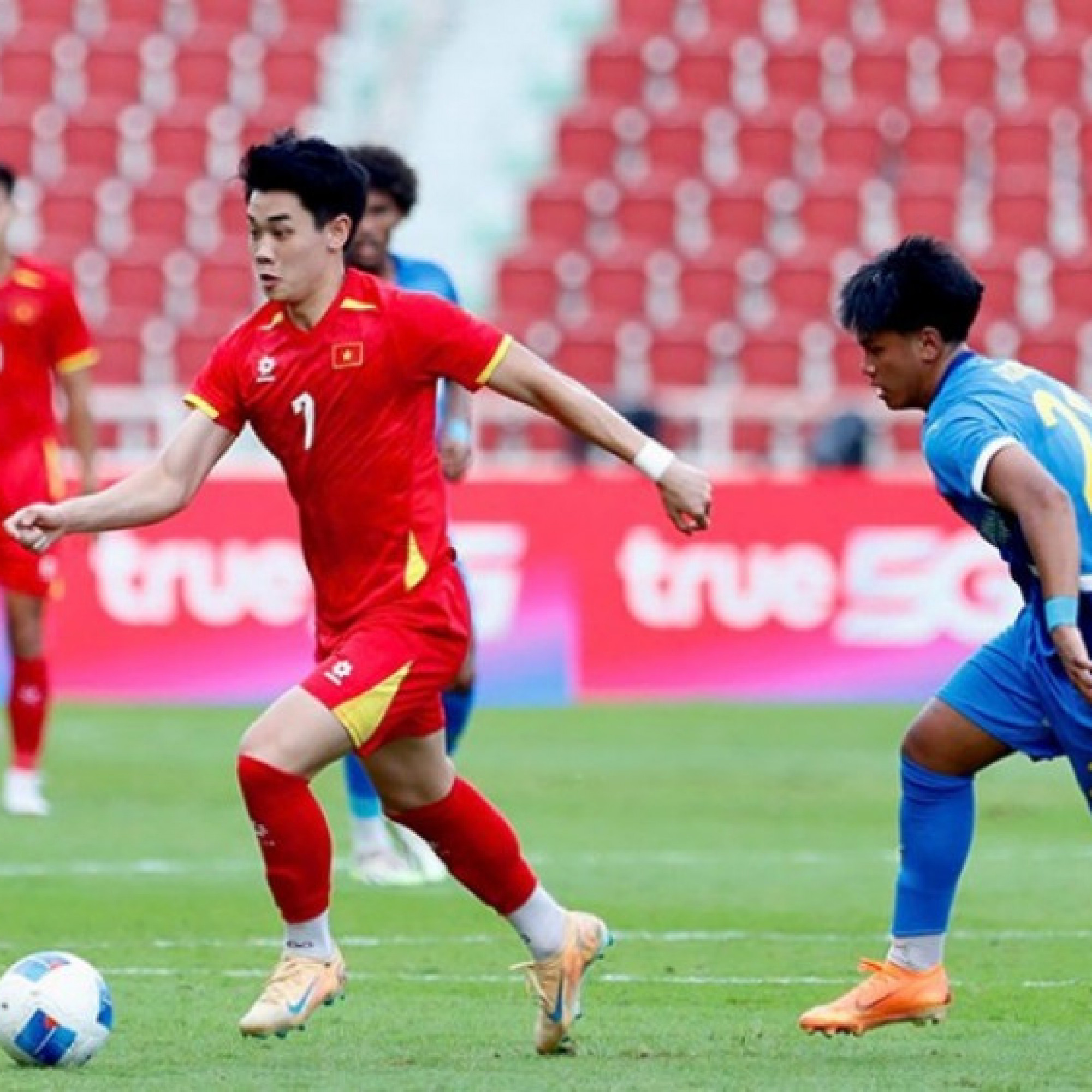  - U22 Việt Nam dồn ép U22 Philippines: Văn Khang suýt mở tỷ số