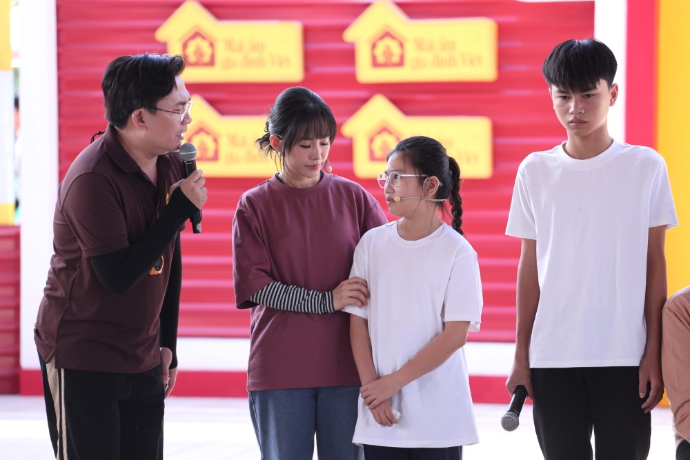 “Mái ấm gia đình Việt” trao hơn 2,5 tỷ đồng cho 18 gia đình khó khăn sau 3 ngày ghi hình tại Tây Ninh - 5