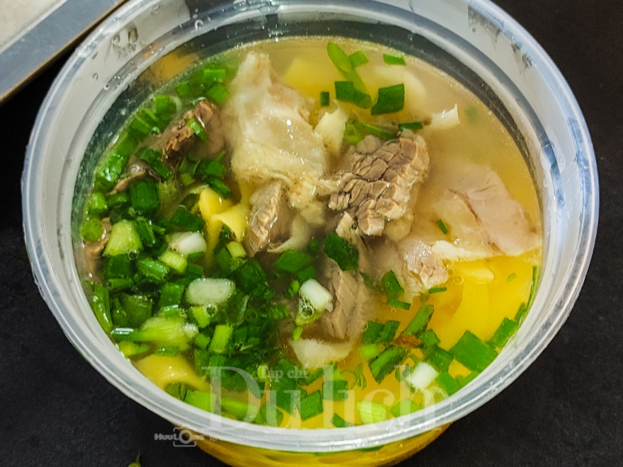 Hấp dẫn hương vị phở: Chuyến du hành ẩm thực từ núi rừng về phố thị - 12