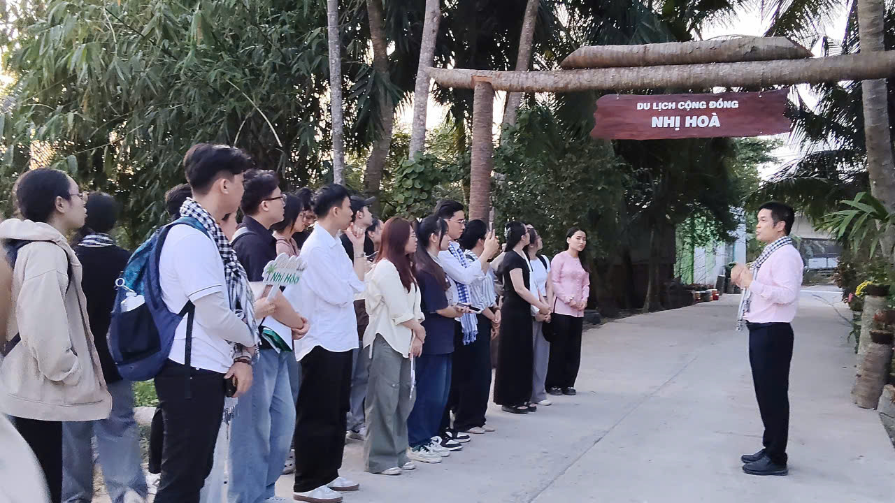 Làng du lịch cộng đồng Nhị Hòa: Đến để nhớ, để thương - 11