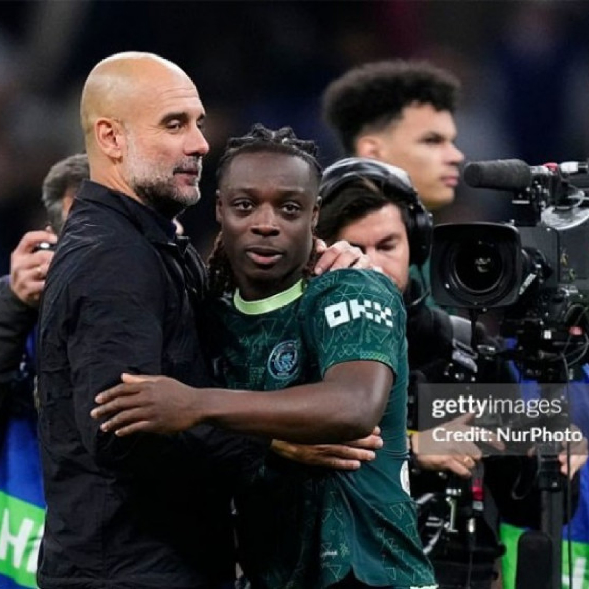  - Tin mới nhất bóng đá sáng 17/12: Pep Guardiola xác nhận tin xấu về Doku, Man City lo lắng