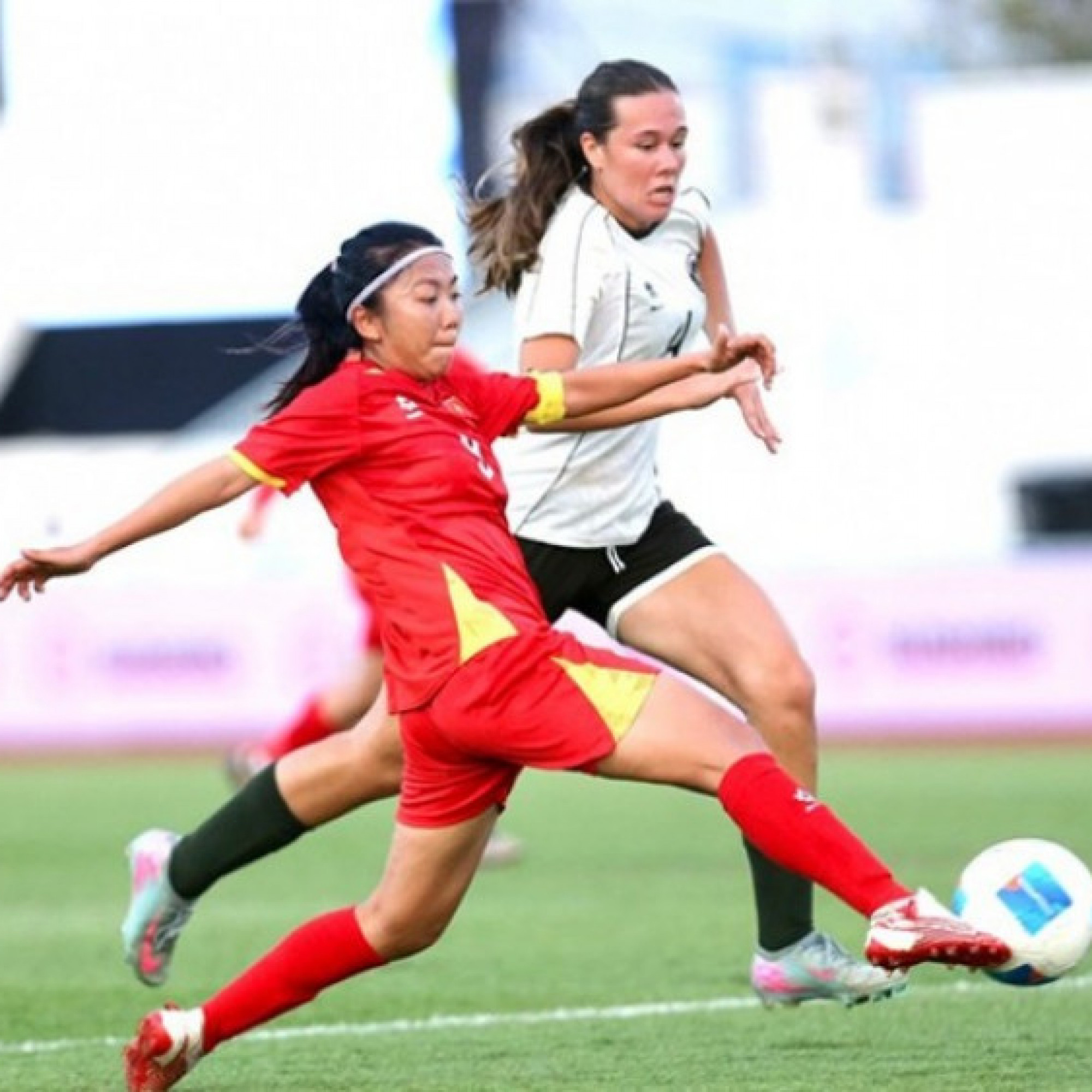  - Tình huống hot ĐT nữ Việt Nam - Philippines: Huỳnh Như ghi dấu ấn