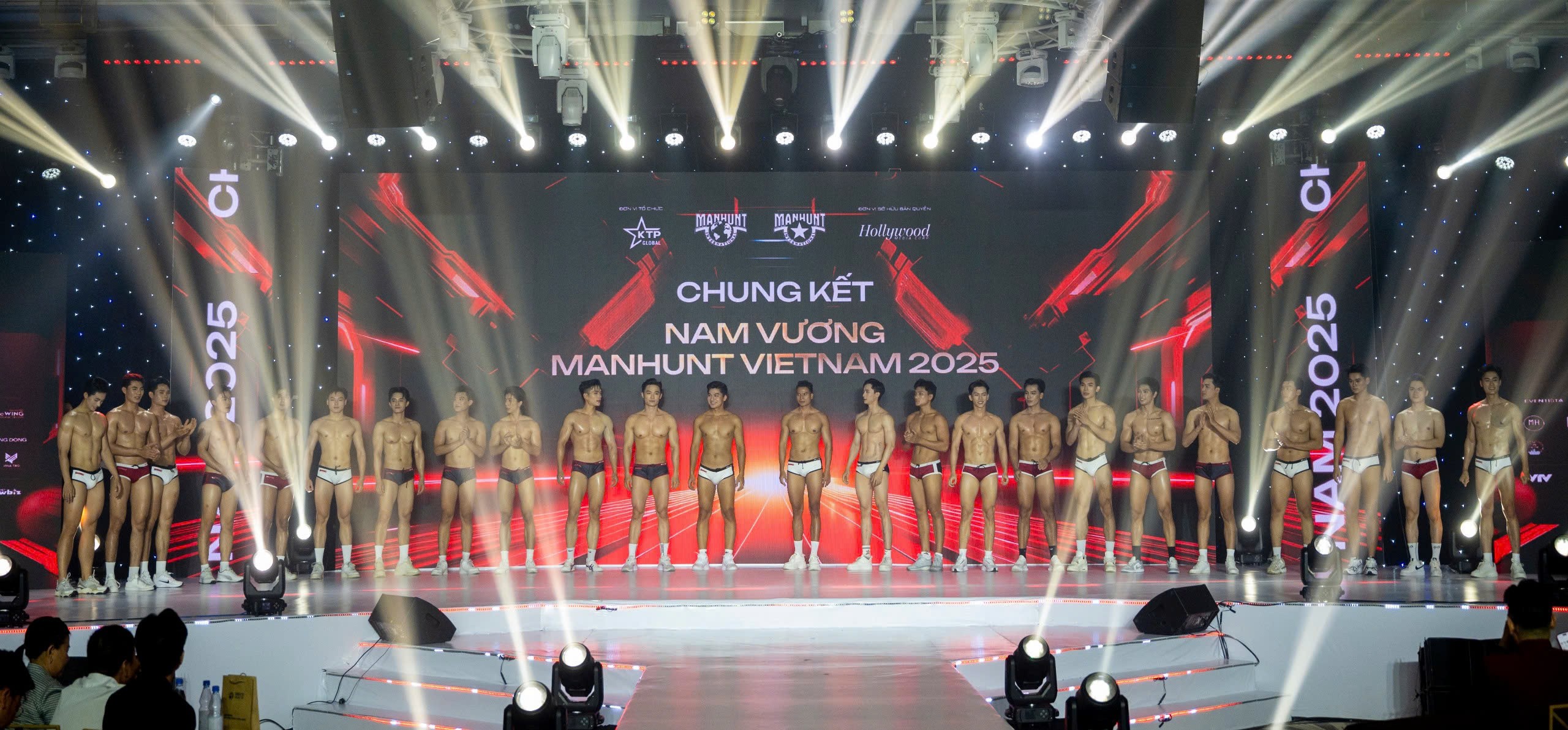 Trần Tiến Dũng đăng quang Nam vương Manhunt Vietnam 2025 - 4