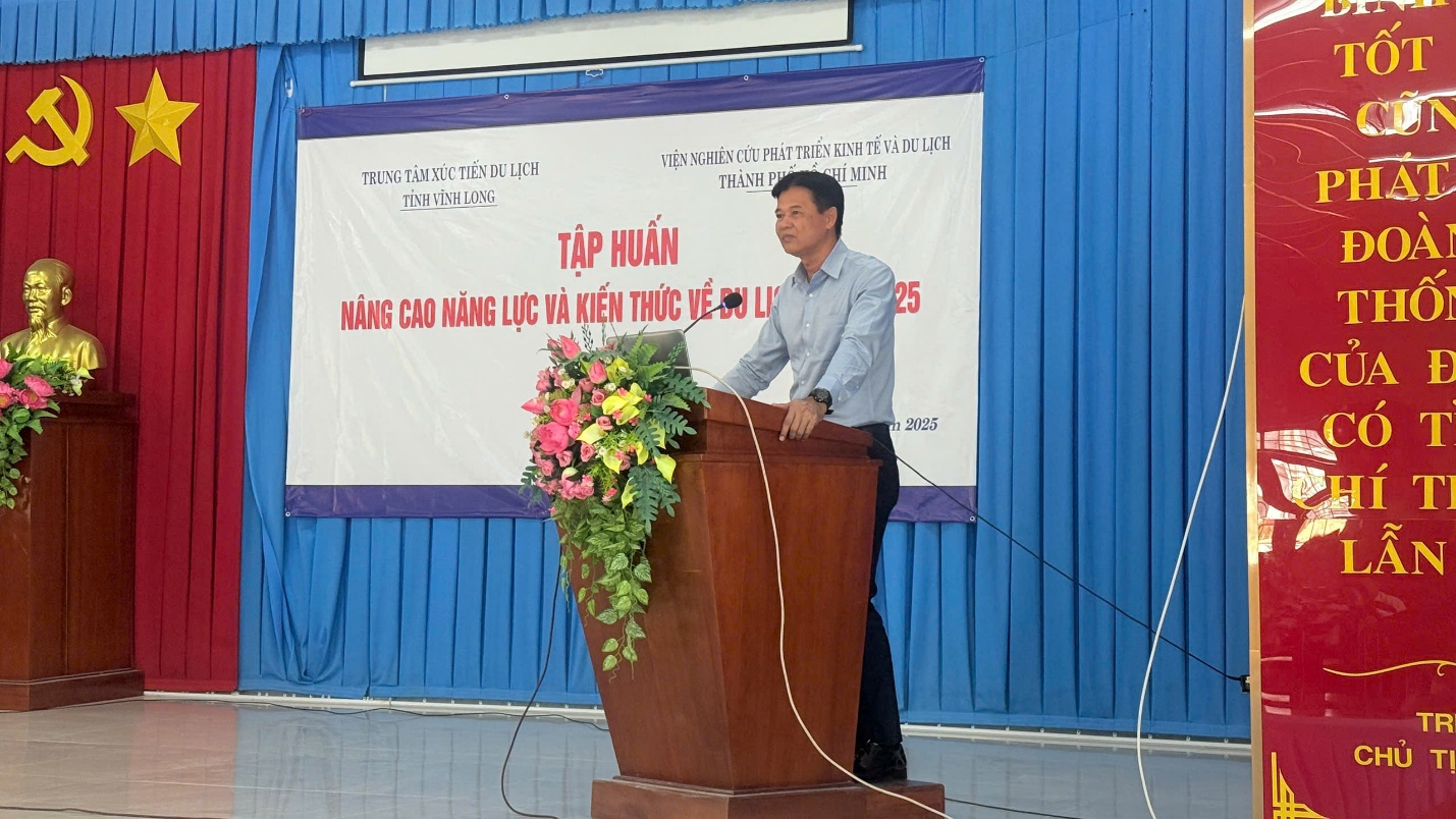 Vĩnh Long: Tập huấn về vai trò của du lịch trong phát triển kinh tế - xã hội tại xã Nhị Long - 1