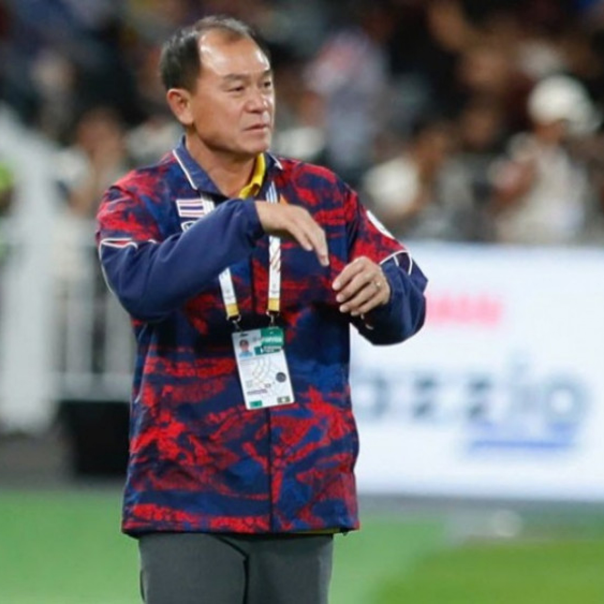  - HLV U22 Thái Lan xin lỗi người hâm mộ, lo bị sa thải vì mất HCV ở SEA Games
