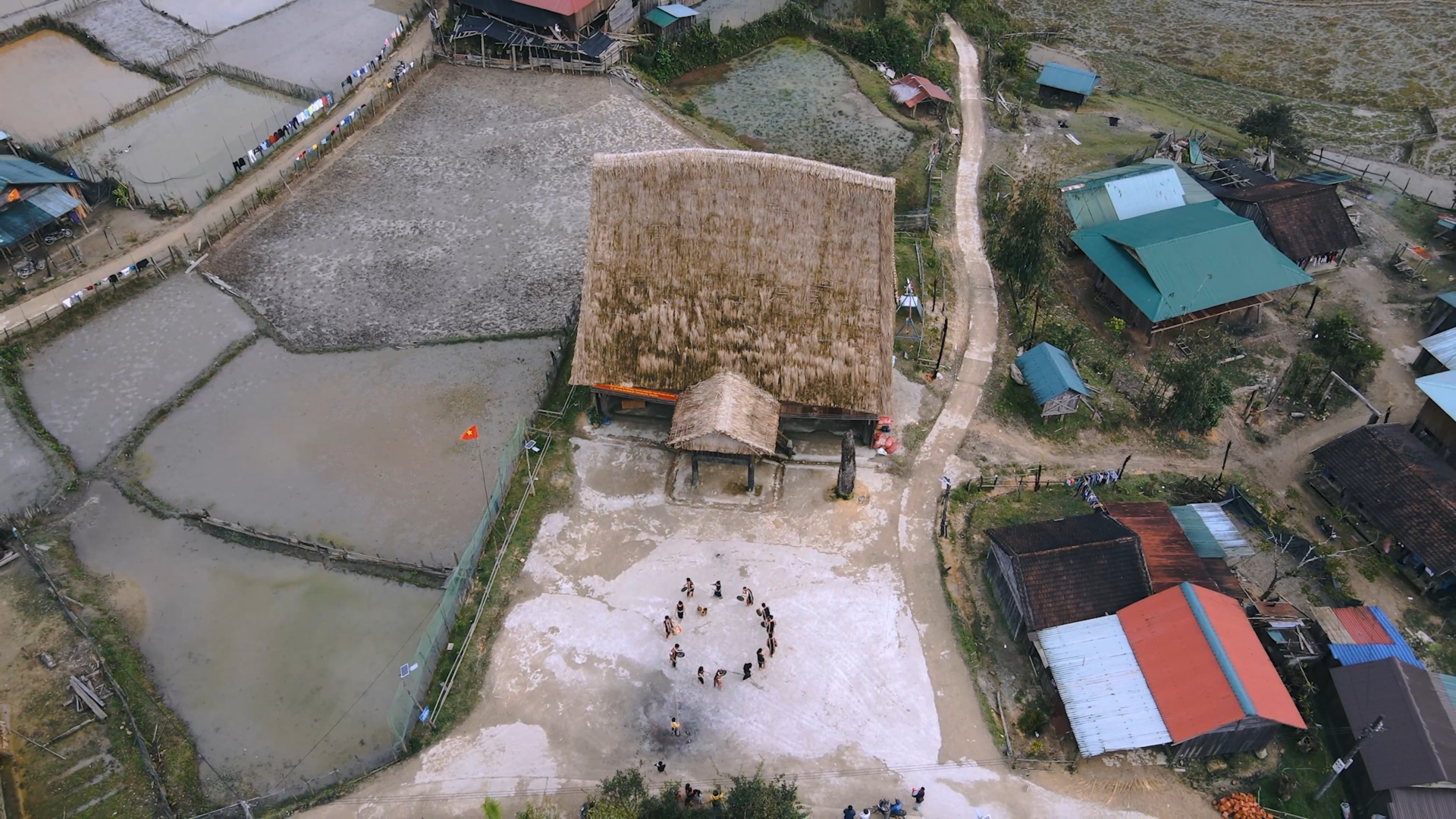 Đại sứ văn hóa mới của Măng Đen - 2