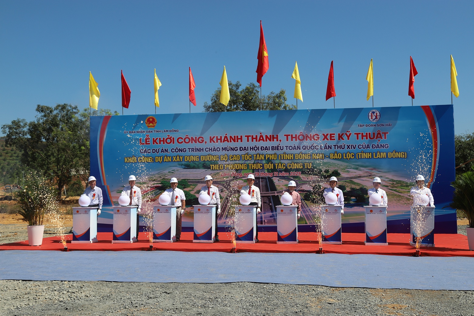 Lâm Đồng khởi công, khánh thành loạt dự án trọng điểm chào mừng Đại hội XIV của Đảng - 3