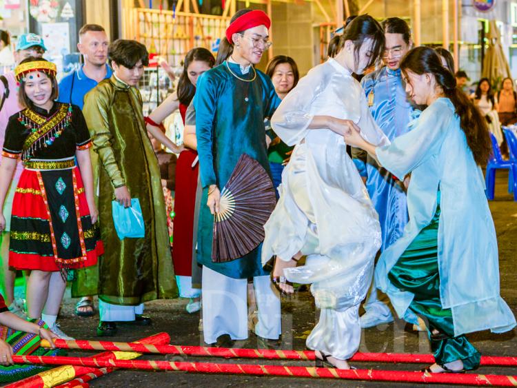 Ngành du lịch Việt Nam khẳng định vai trò trụ cột chiến lược