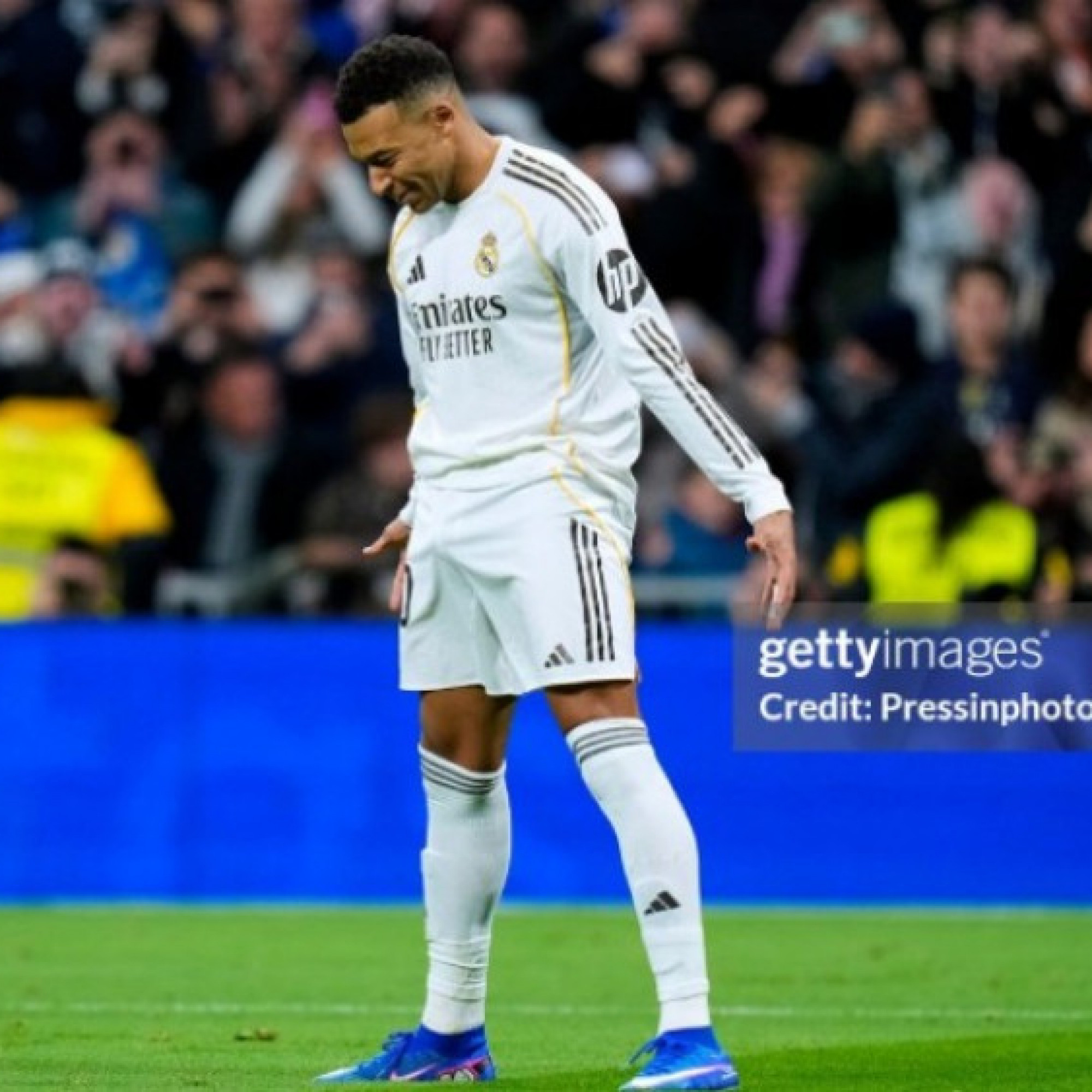  - Mbappe đón sinh nhật 27 tuổi: San bằng kỷ lục của CR7, bất ngờ ăn mừng theo kiểu "Siu"