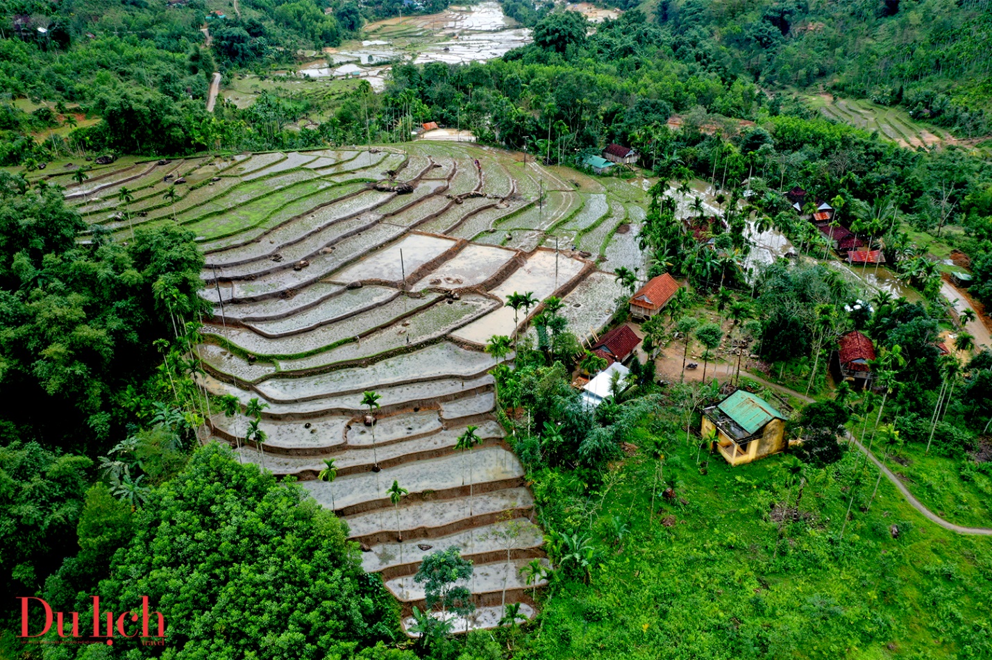 doc dao di san ruong bac thang vao mua nuoc do o son tay thuong - 12