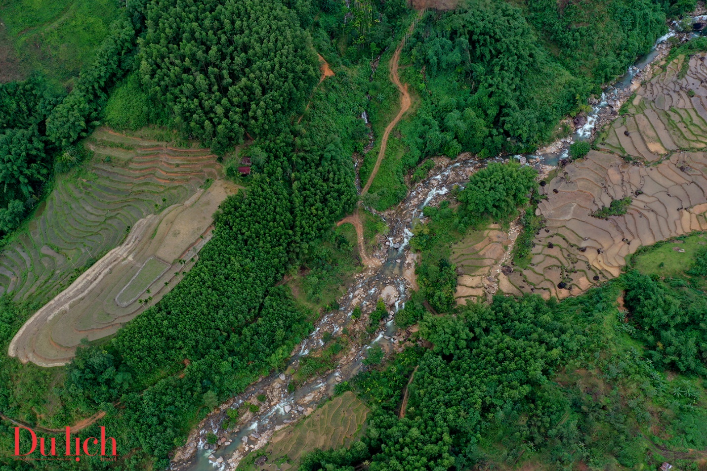 doc dao di san ruong bac thang vao mua nuoc do o son tay thuong - 16
