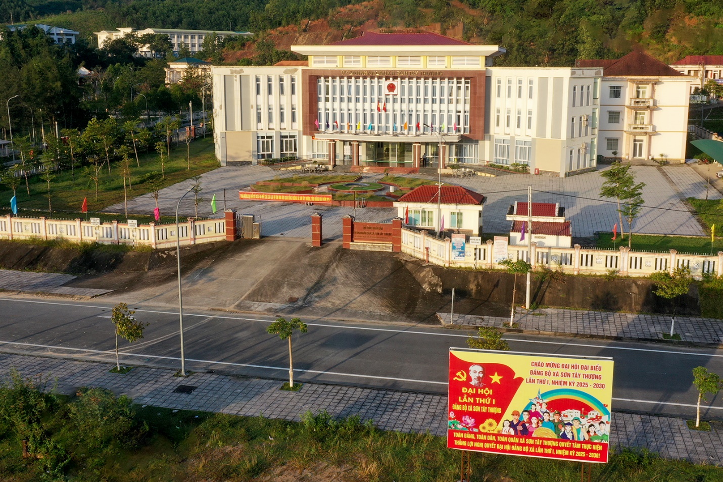 son tay thuong nang dong tim huong thoat ngheo ben vung cho nguoi dan - 4