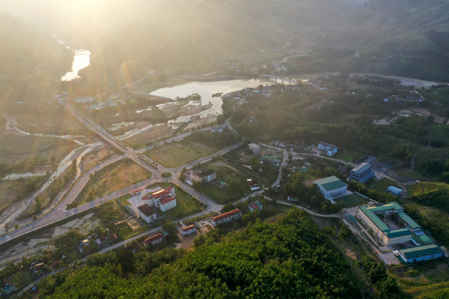 son tay thuong nang dong tim huong thoat ngheo ben vung cho nguoi dan - 3