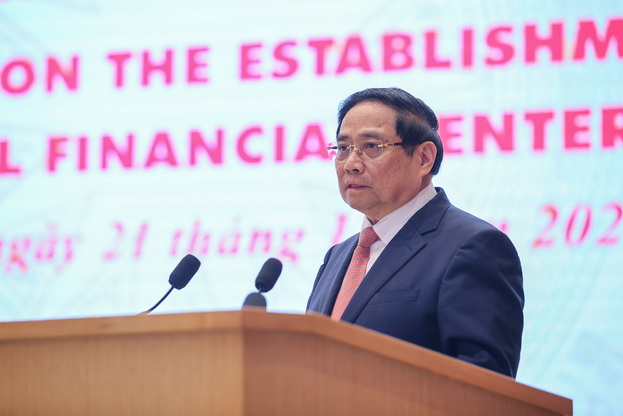 Thủ tướng: Việt Nam chọn mô hình độc đáo, khác biệt để bứt phá phát triển Trung tâm tài chính quốc tế - 1