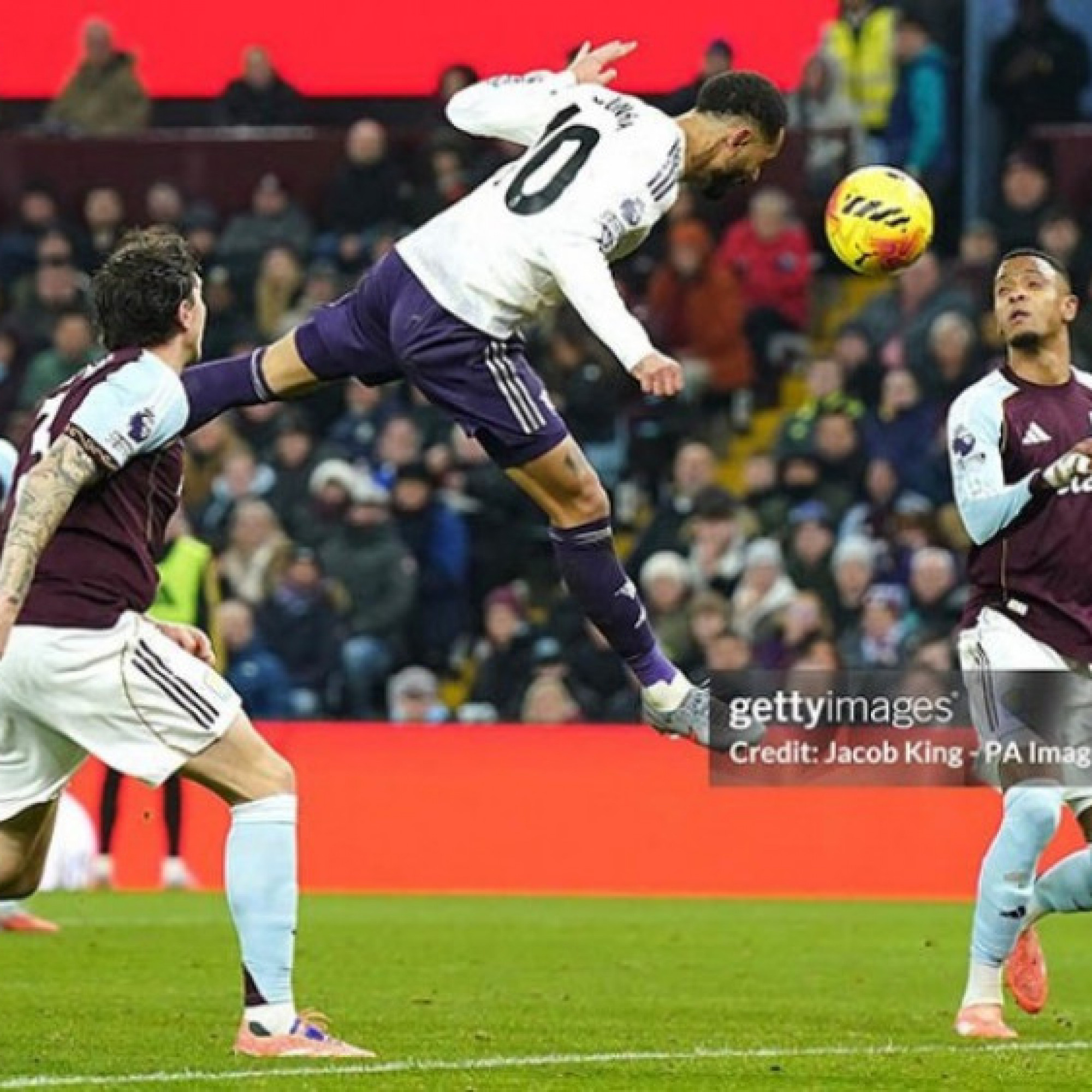  - Bài bình MU: Amorim khốn khó, "Quỷ đỏ" chìm sâu khủng hoảng