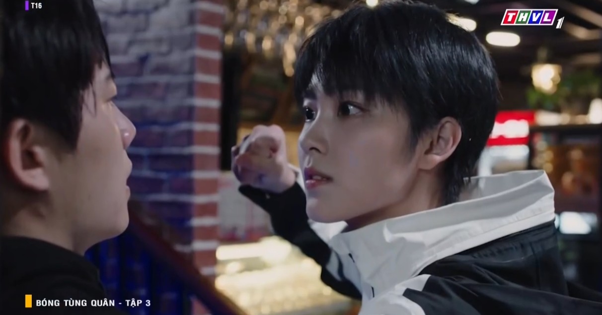 Phim Bóng tùng quân: Ngụy Lam nghi ngờ trợ lý Hồng Tinh Tinh là gián điệp, giao nhiệm vụ để thử lòng - 6