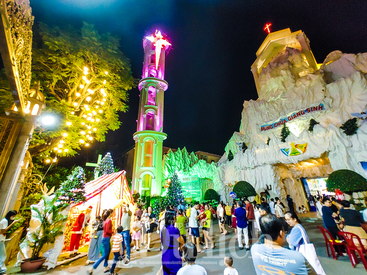 Đêm huyền diệu Xóm đạo Quận 8 cũ: Vang vọng câu chuyện cổ tích mùa đông - 4