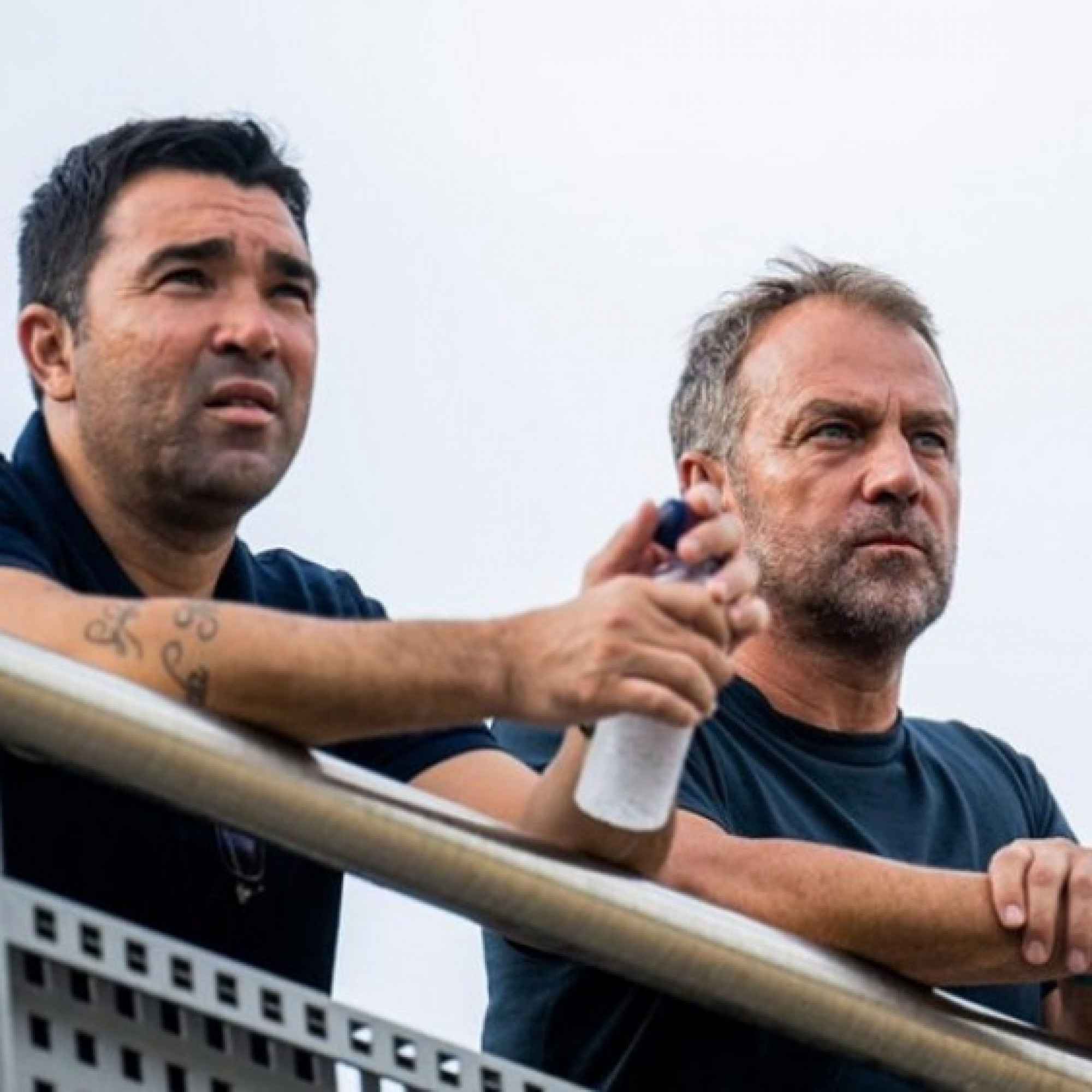  - Độc lạ Barcelona gia hạn với bệnh binh, phớt lờ yêu cầu khẩn của HLV Flick