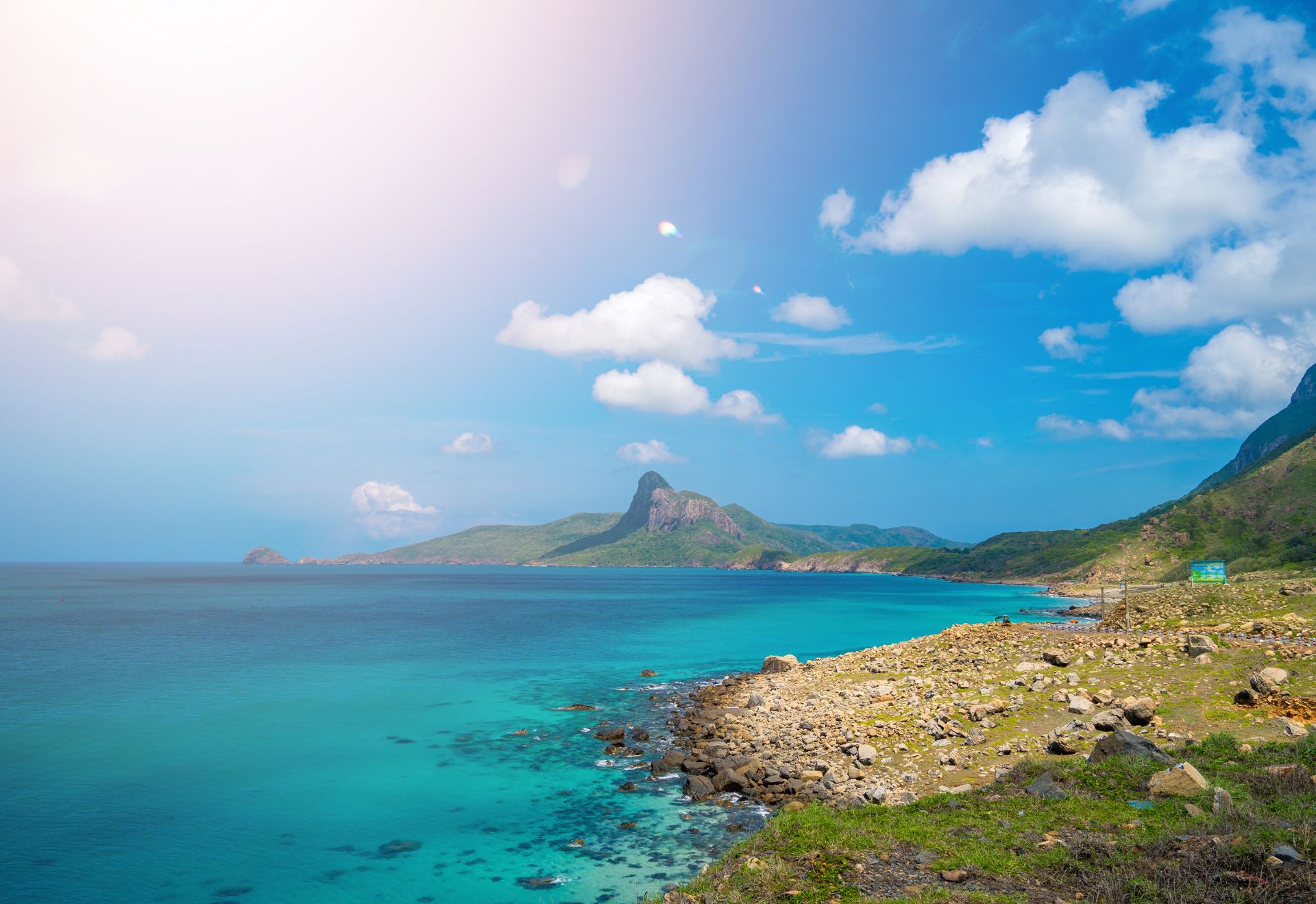 TP.HCM đề xuất xây cáp treo sân bay Cỏ Ống để bảo vệ rừng Côn Đảo - 1