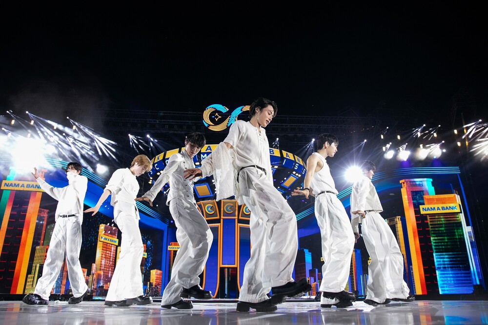 Dàn nghệ sĩ quốc tế và Việt Nam "đốt cháy" sân khấu Cosmo Beauty Music Fest - 6