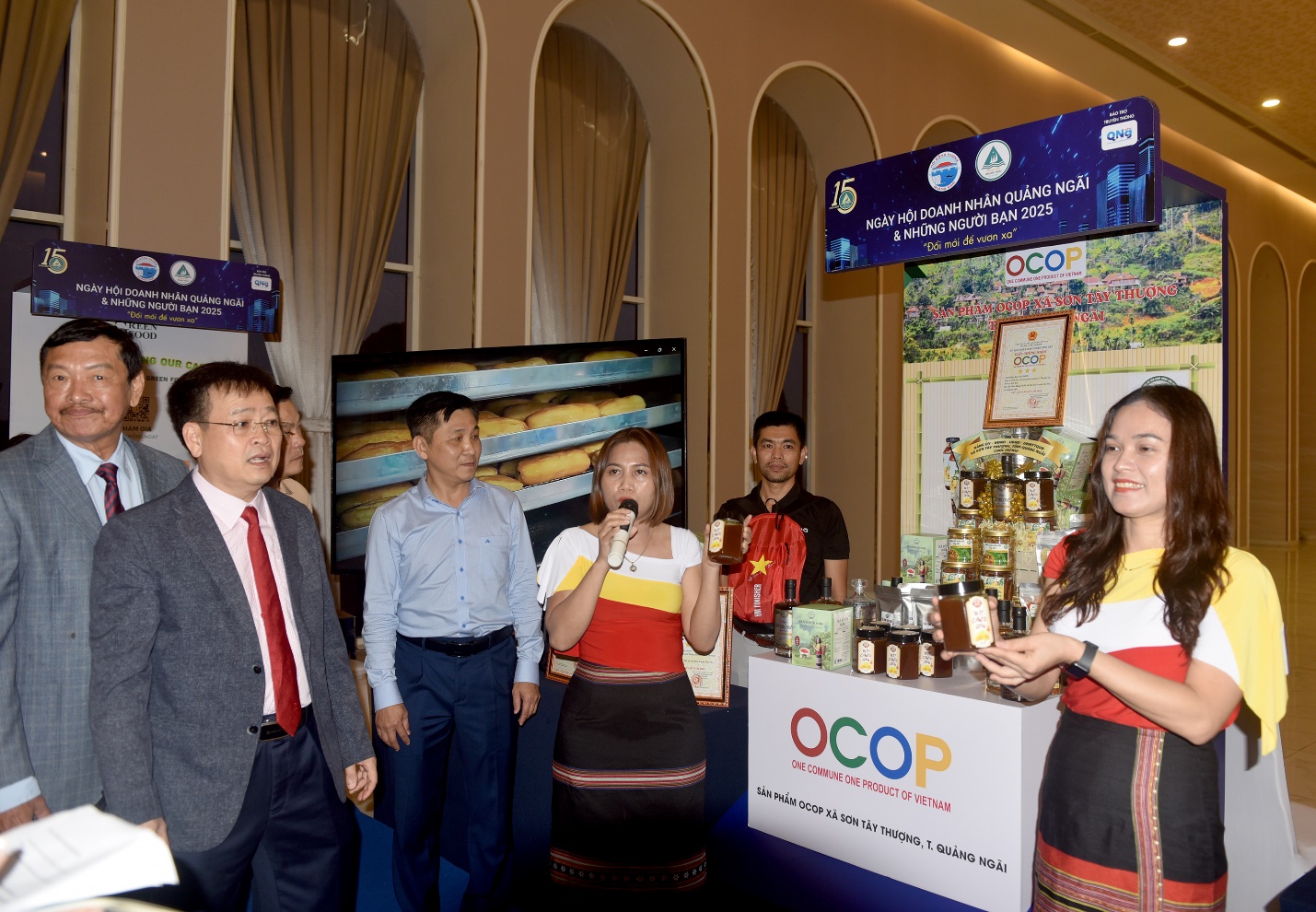 son tay thuong lien ket ‘4 nha’ danh thuc tiem nang, phat trien ben vung - 13