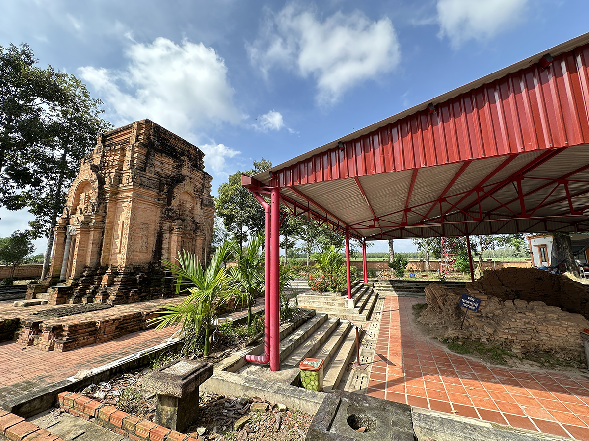 Đến tháp cổ Chót Mạt khám phá nền văn hóa Óc Eo - 2