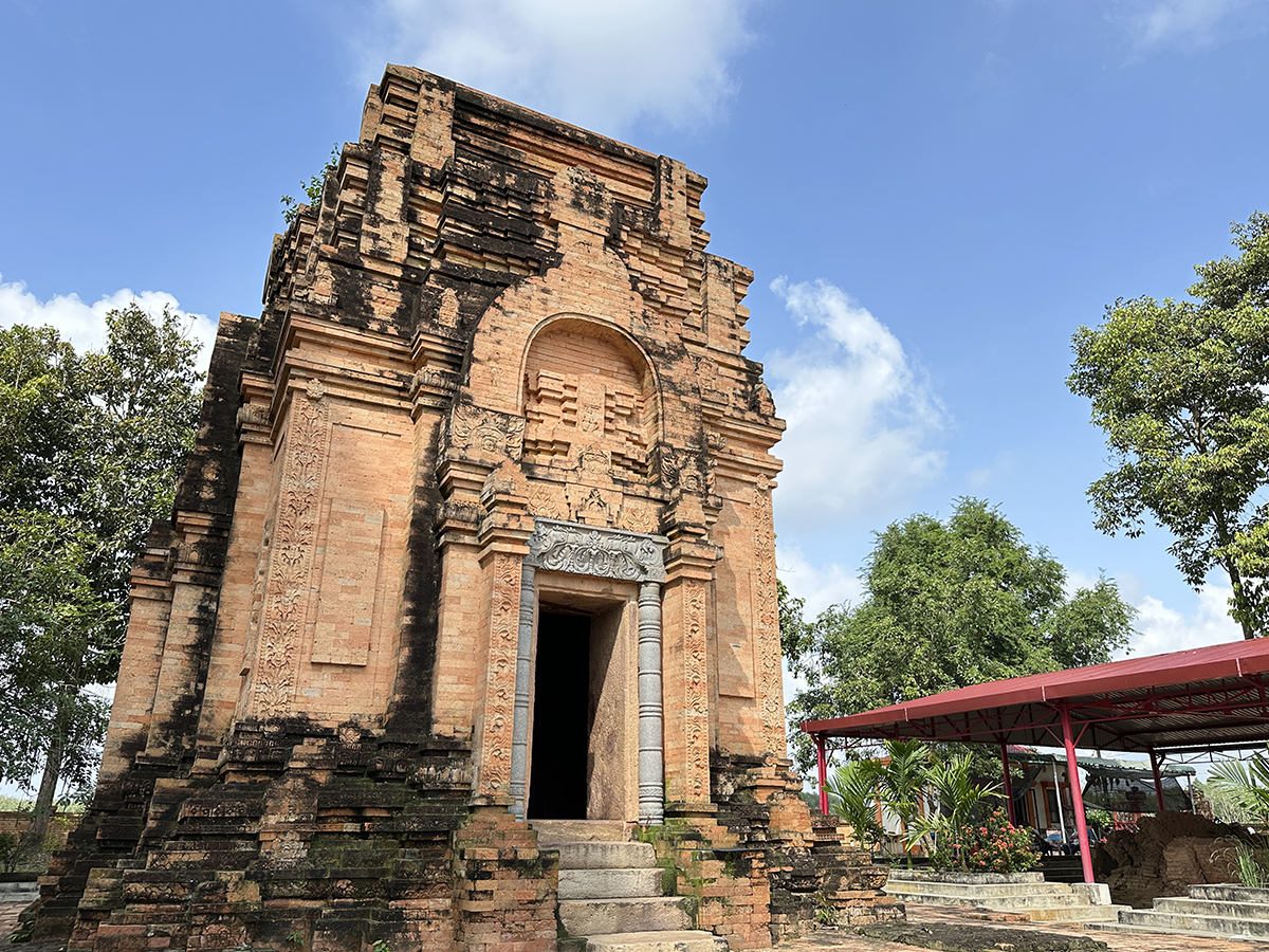 Đến tháp cổ Chót Mạt khám phá nền văn hóa Óc Eo - 4