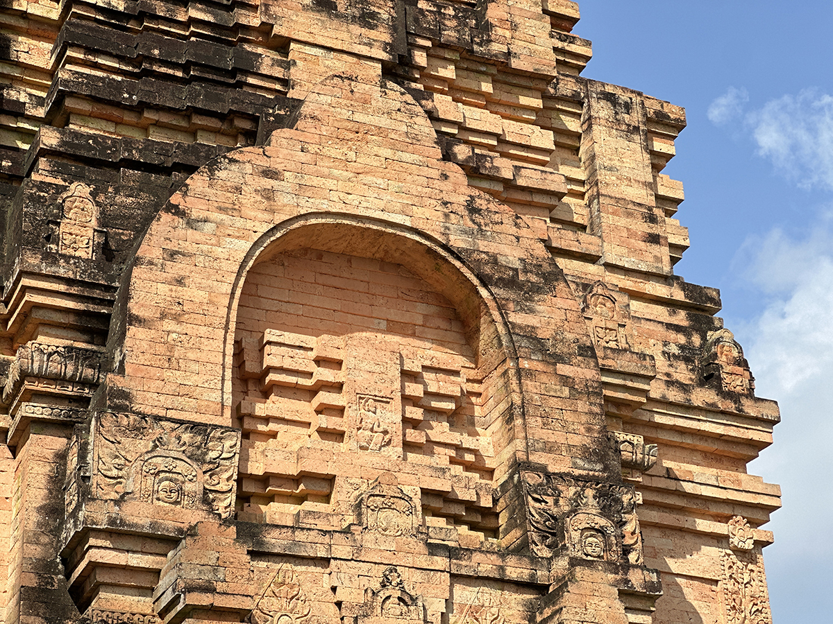 Đến tháp cổ Chót Mạt khám phá nền văn hóa Óc Eo - 6