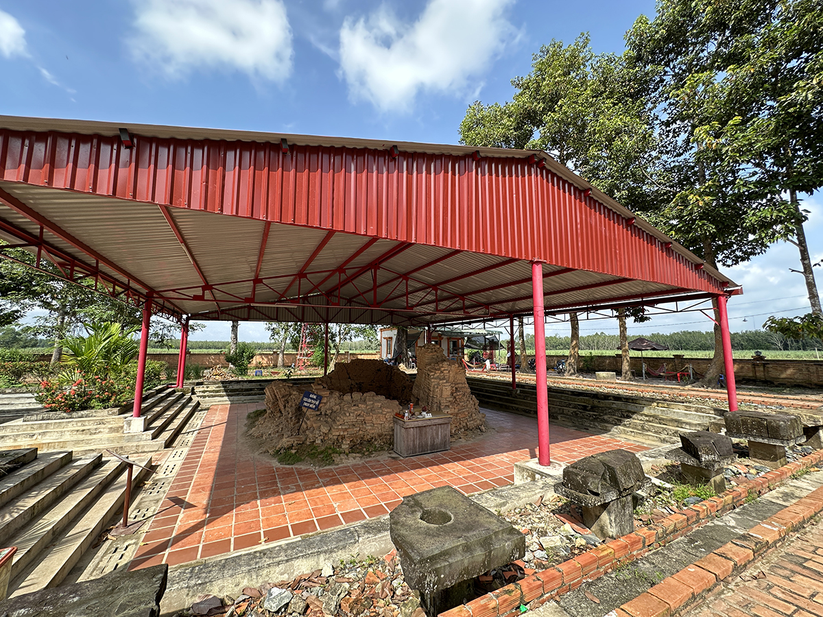 Đến tháp cổ Chót Mạt khám phá nền văn hóa Óc Eo - 9