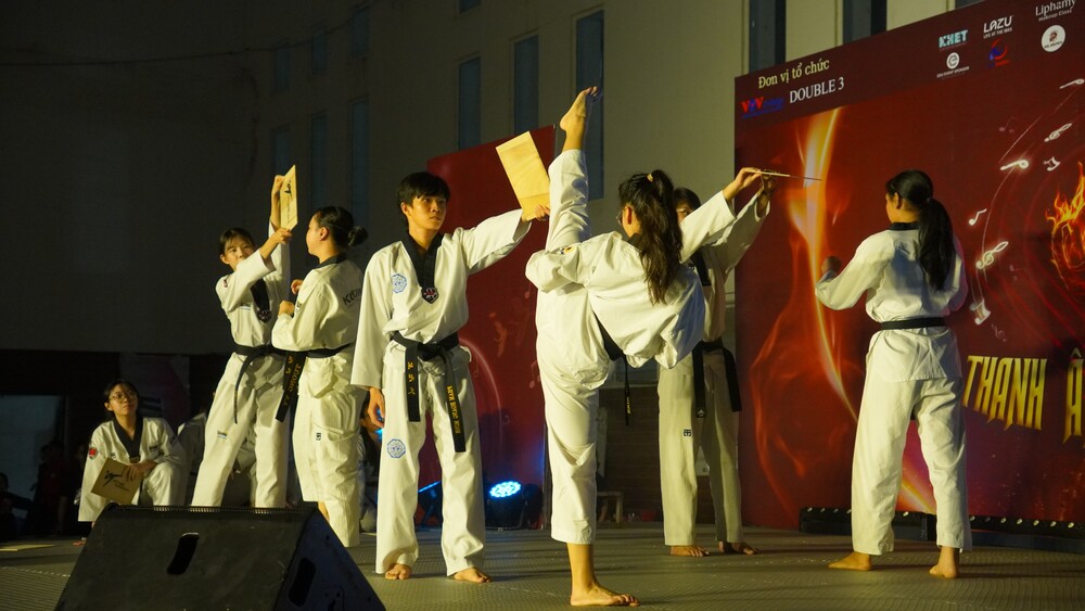 Võ nhạc nghệ thuật “Thanh Âm Quyền Vũ”: Nơi sức mạnh võ thuật hòa cùng âm nhạc - 1