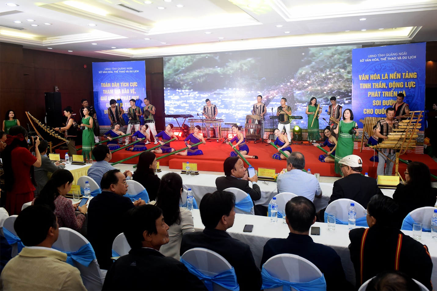 tuan di san van hoa quang ngai: ket noi di san - viet tiep tuong lai - 1