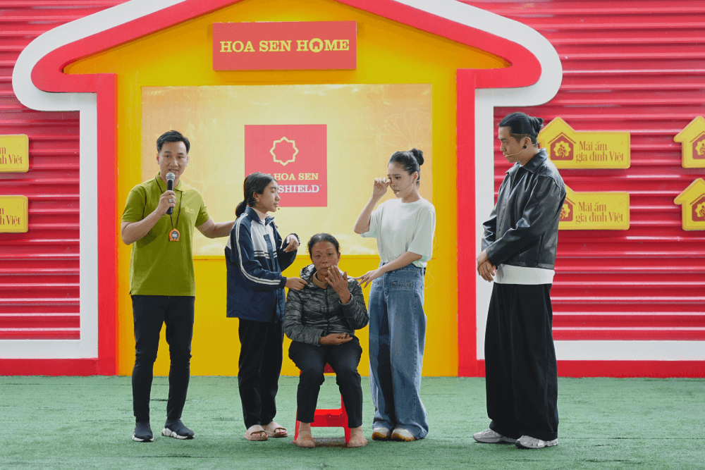 MC Thành Trung, ca nương Kiều Anh rơi nước mắt trước ước mơ làm bác sĩ của những em nhỏ có người thân bệnh nặng - 3