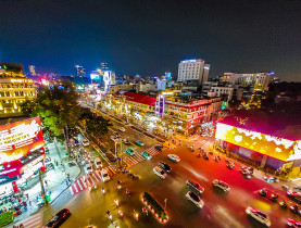  - Đại lộ Lê Lợi ‘thay áo’ - Nét duyên cổ điển giữa lòng Sài Gòn đón Xuân sang