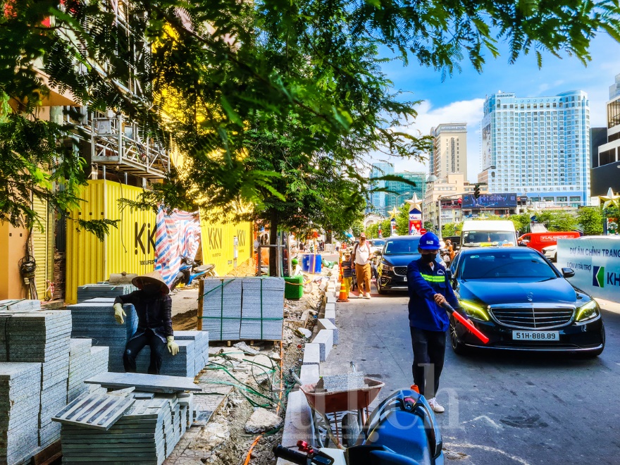 Đại lộ Lê Lợi ‘thay áo’ - Nét duyên cổ điển giữa lòng Sài Gòn đón Xuân sang - 10