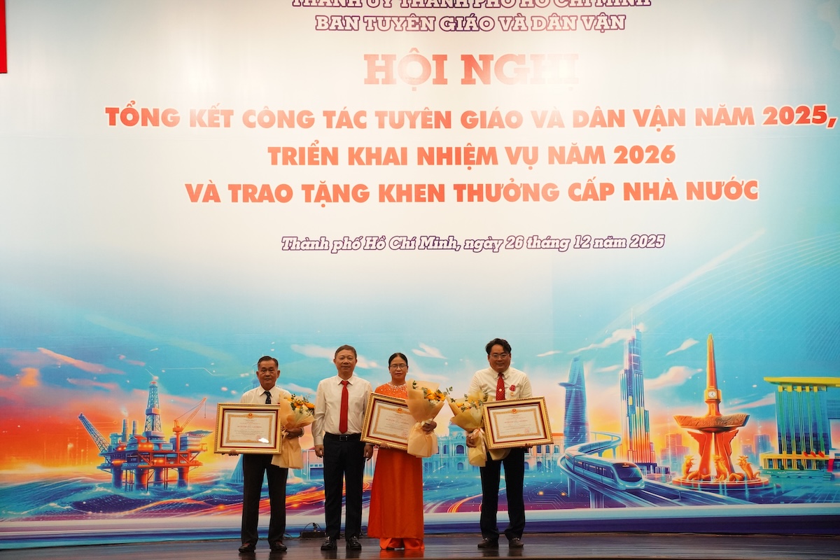 Tạo nền tảng tư tưởng, xây dựng đồng thuận cho TP.HCM phát triển bền vững - 4