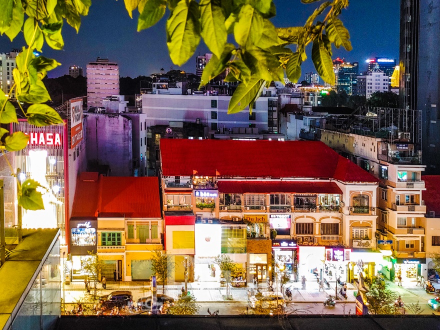 Đại lộ Lê Lợi ‘thay áo’ - Nét duyên cổ điển giữa lòng Sài Gòn đón Xuân sang - 7