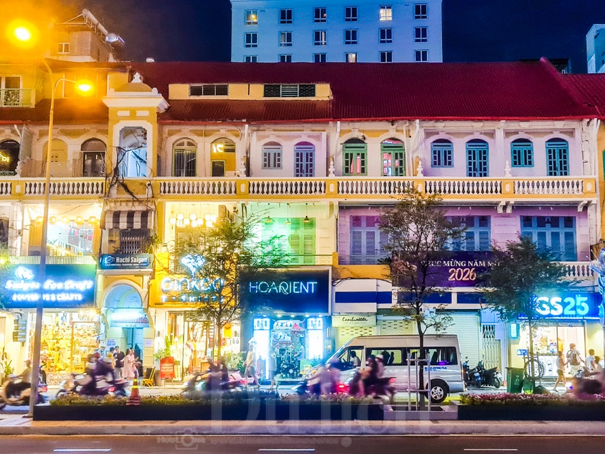 Đại lộ Lê Lợi ‘thay áo’ - Nét duyên cổ điển giữa lòng Sài Gòn đón Xuân sang - 3