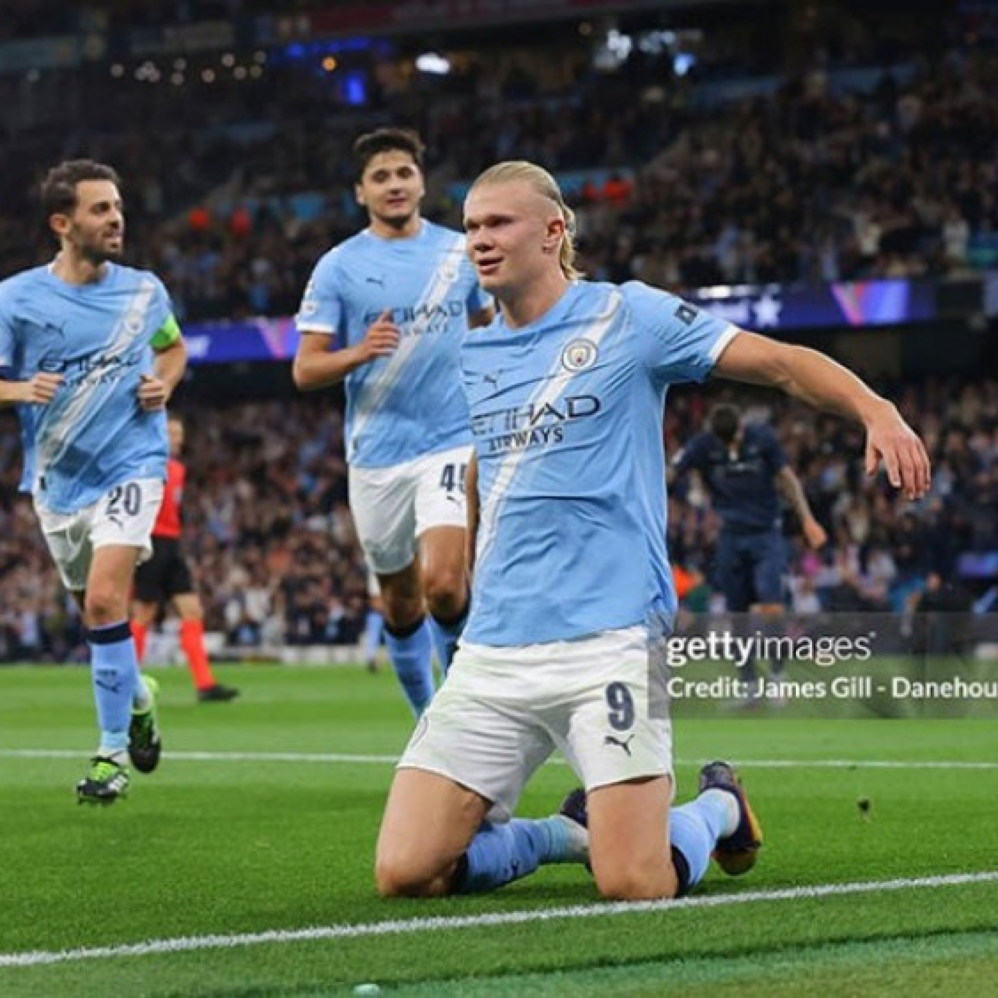  - Haaland dứt điểm quá hoàn hảo, Man City sở hữu đòn tấn công "hùng bá thiên hạ"