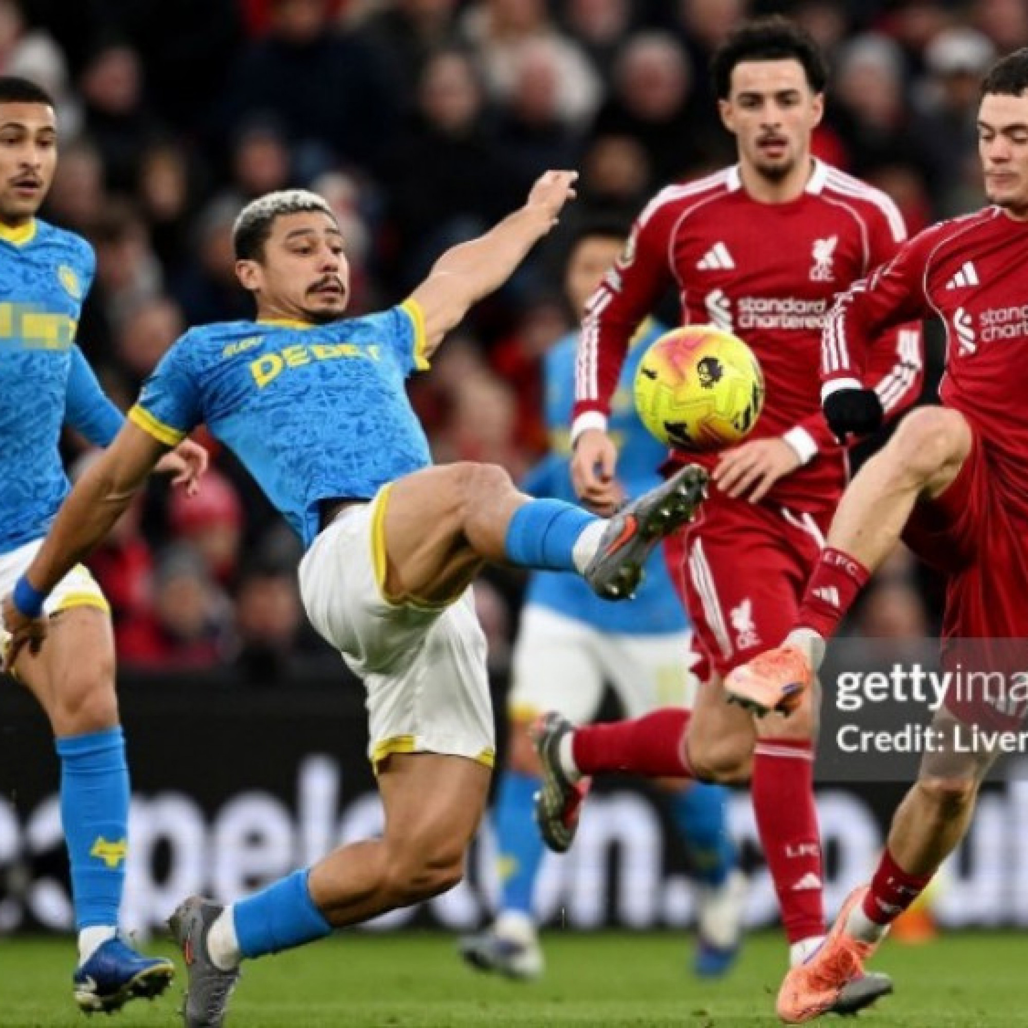  - Kết quả bóng đá Liverpool - Wolverhampton: Ngỡ ngàng 2 bàn trong 30 giây (Ngoại hạng Anh)