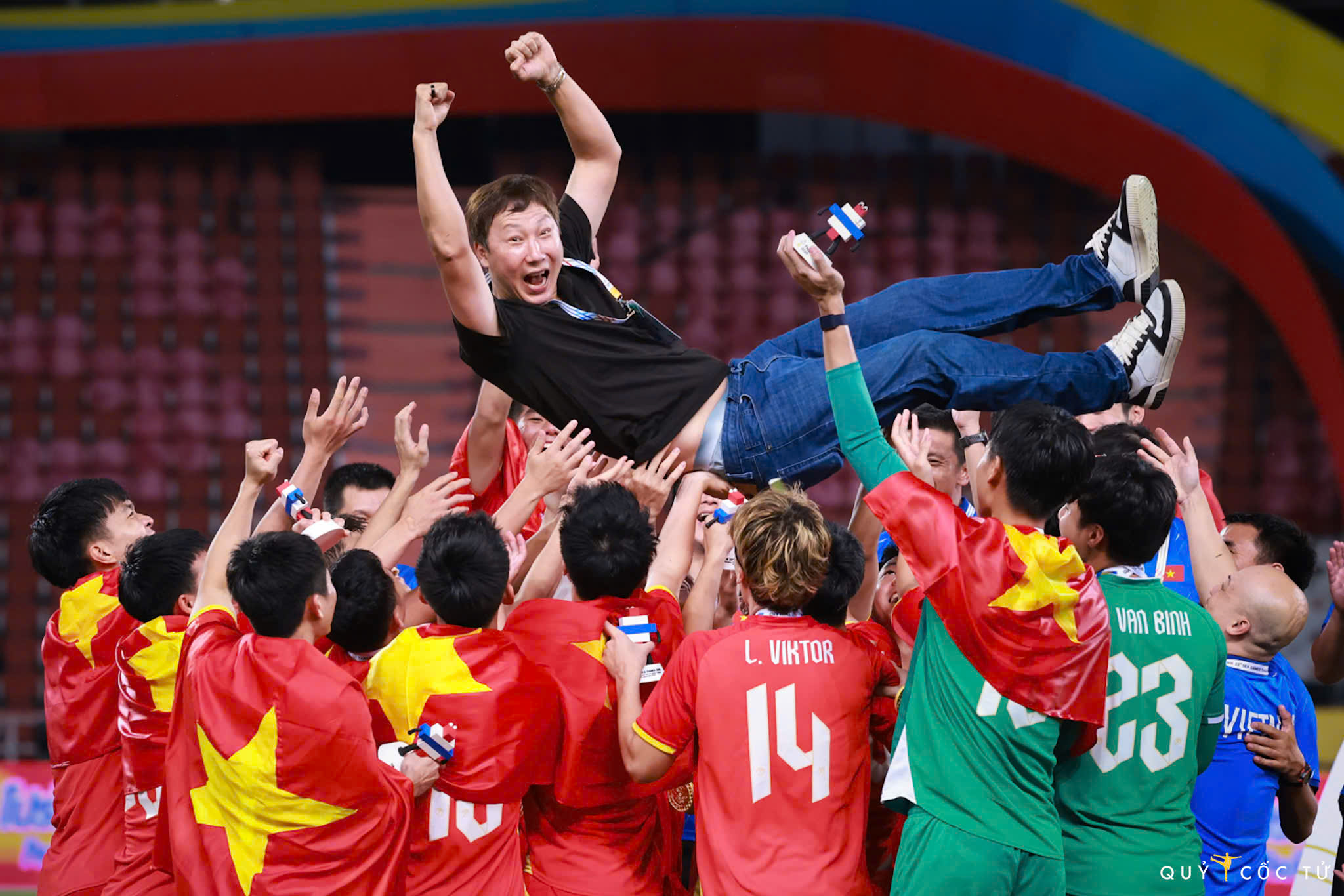 Ngược dòng đầy cảm xúc trước Thái Lan, U22 Việt Nam vô địch SEA Games 33 - 11