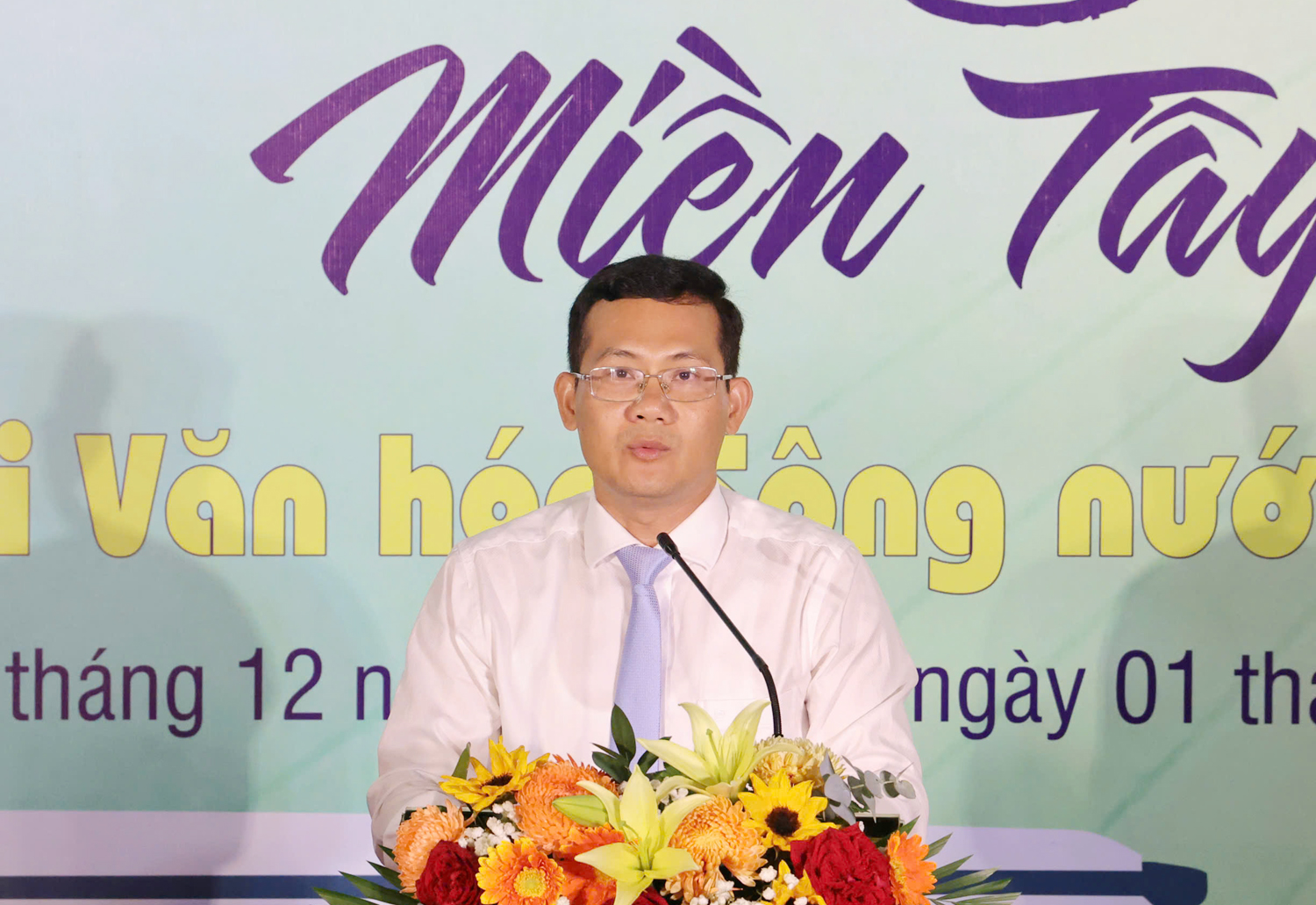 Du khách thưởng ngoạn ‘mạch nguồn’ nuôi dưỡng tâm hồn và cuộc sống của người dân miền Tây - 8